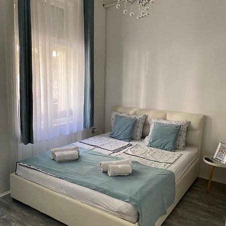 Center Cosy Vintage Apartment Novi Sad Ngoại thất bức ảnh